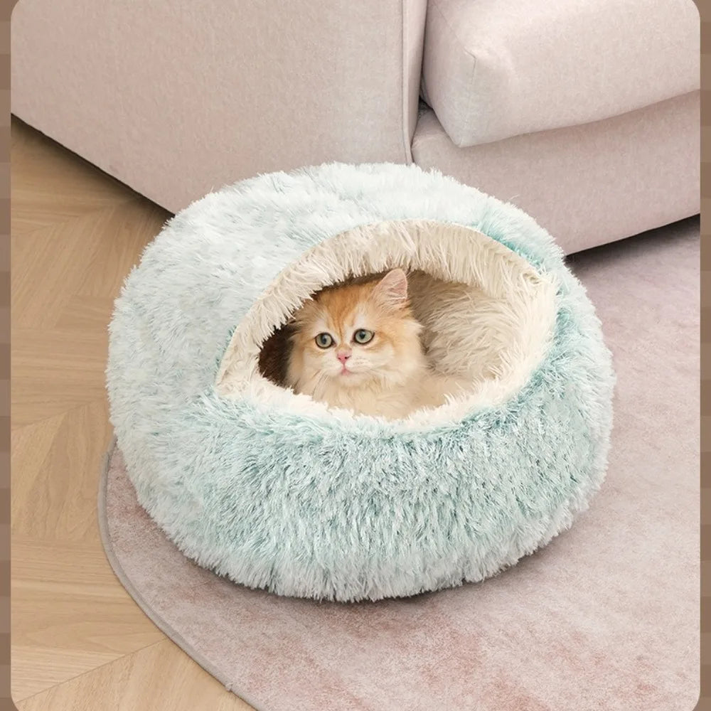 Kuscheliges Katzenbett in Muschelform